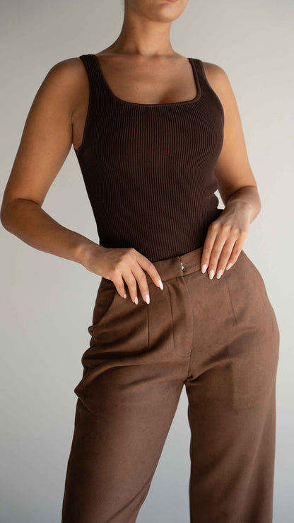 BROWN TROUSERS